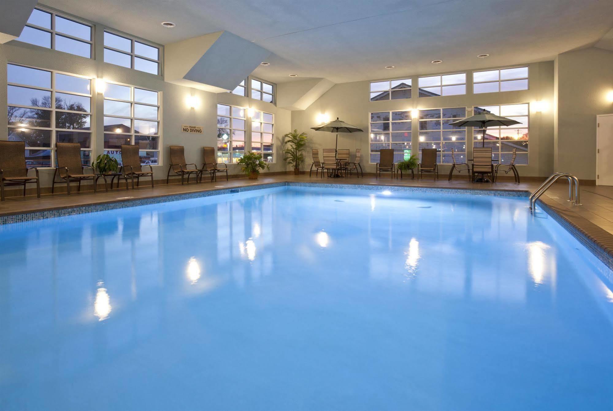 Grandstay Hotel & Suites - Glenwood Eksteriør bilde